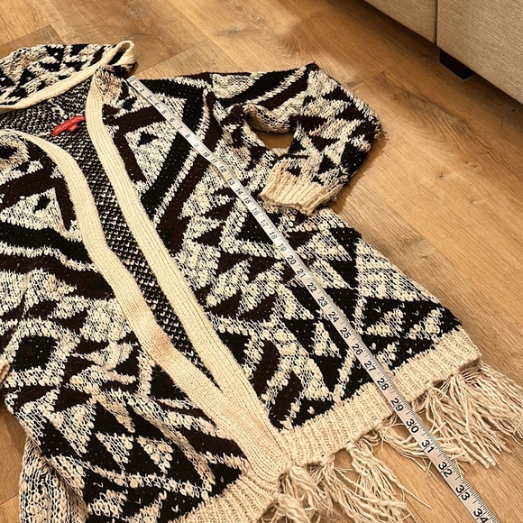 Saks Fifth Avenue fringe Boho Aztec, tribal print, open cardigan sweater M/L - Picture 2 of 13
